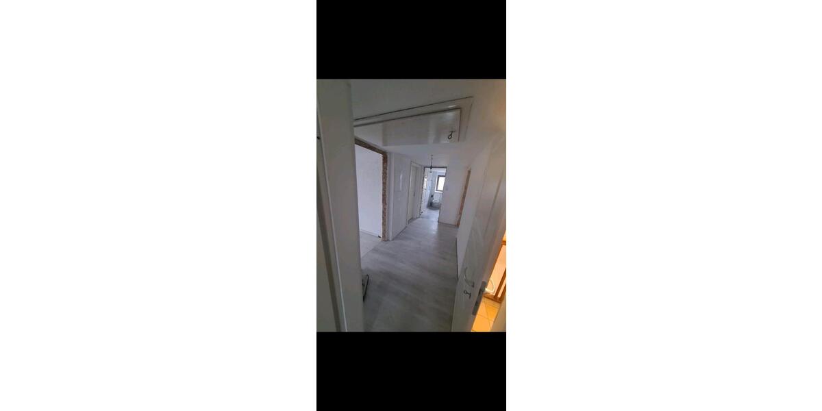 Dachgeschoßwohnung Niestetal - 3 Zimmer, 55 m&sup2;, 550&euro; | Angebot:26593145
