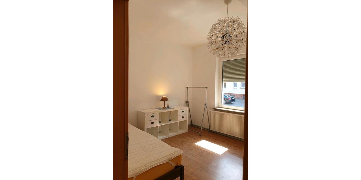 WG Zimmer frei ab Dezember! 1 zimmer