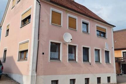Haus Flachslanden - 5 Zimmer, 140 m&sup2;, 1.200&euro; | Angebot:26594501