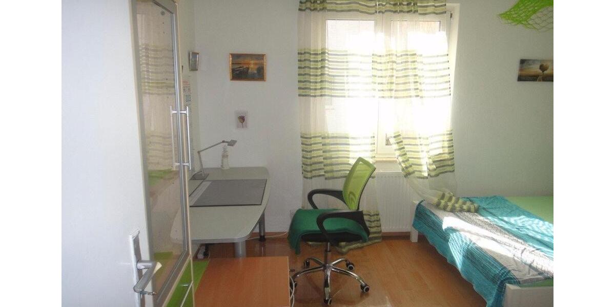 Wohnen auf Zeit Villingen-Schwenningen Schwenningen - 1 Zimmer, 14 m&sup2;, 350&euro; | Angebot:26434346