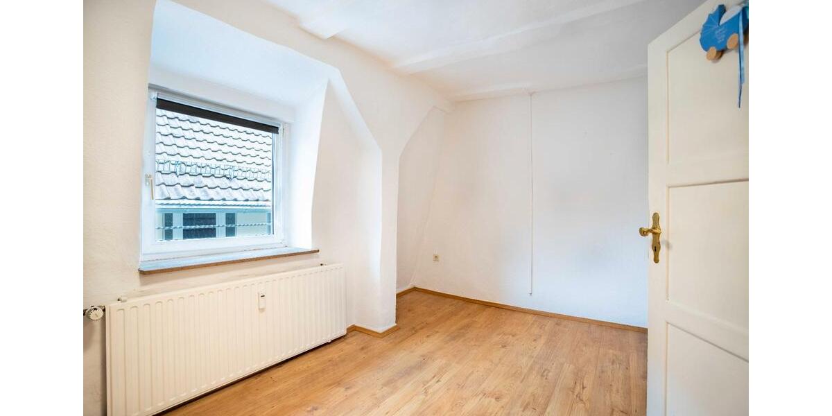 Einfamilienhaus Waldkappel - 4 Zimmer, 130 m&sup2;, 1.100&euro; | Angebot:26215930