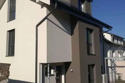 Haus Wächtersbach - 5 Zimmer, 160 m&sup2;, 1.890&euro; | Angebot:25252900