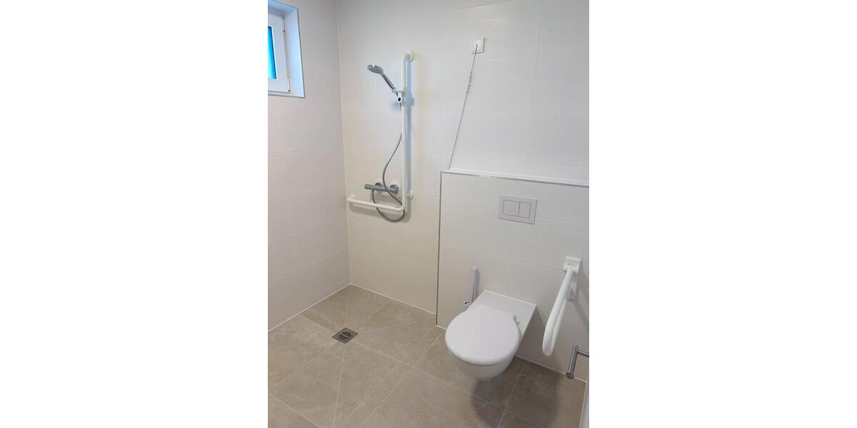 Wohnen auf Zeit Fürstenberg - 12 Zimmer, 388 m&sup2;, 476&euro; | Angebot:26650176