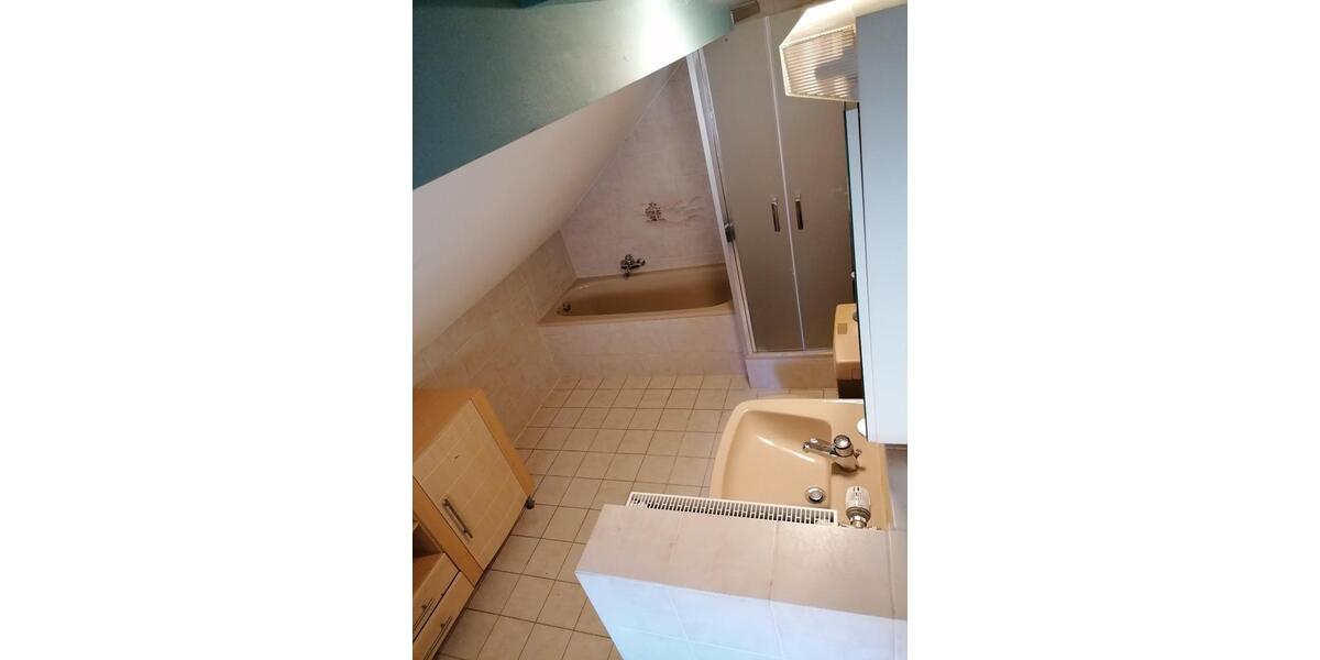 Etagenwohnung Störnstein - 1 Zimmer, 28 m&sup2;, 300&euro; | Angebot:25782812