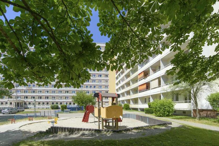 2-Raumwohnung mit 2 Balkonen und Aufzug im Stadtzentrum zimmer