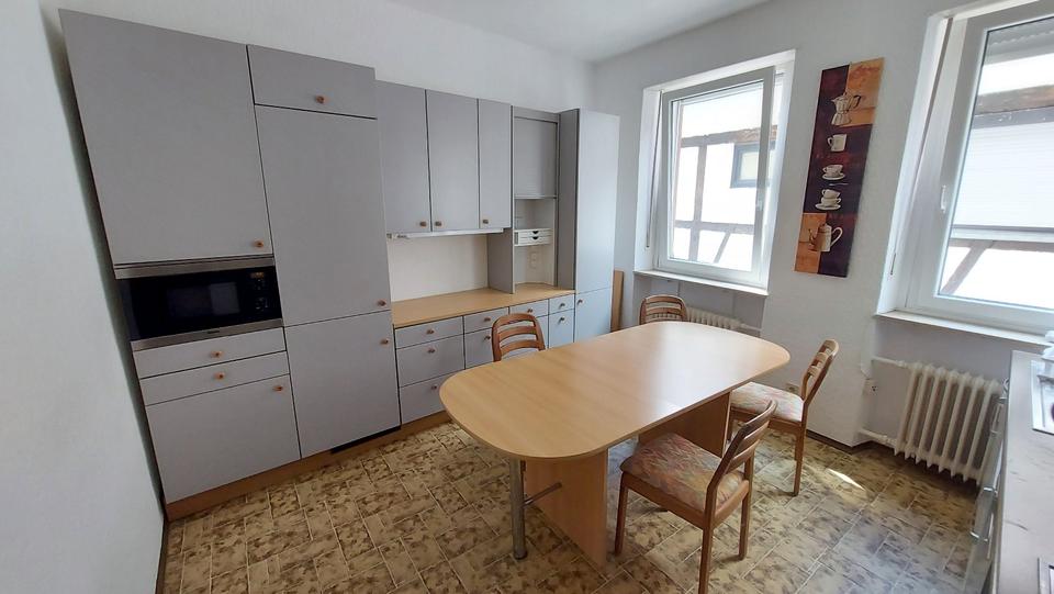 Wohnen auf Zeit Edenkoben - 4 Zimmer, 110 m&sup2;, 330&euro; | Angebot:24785968