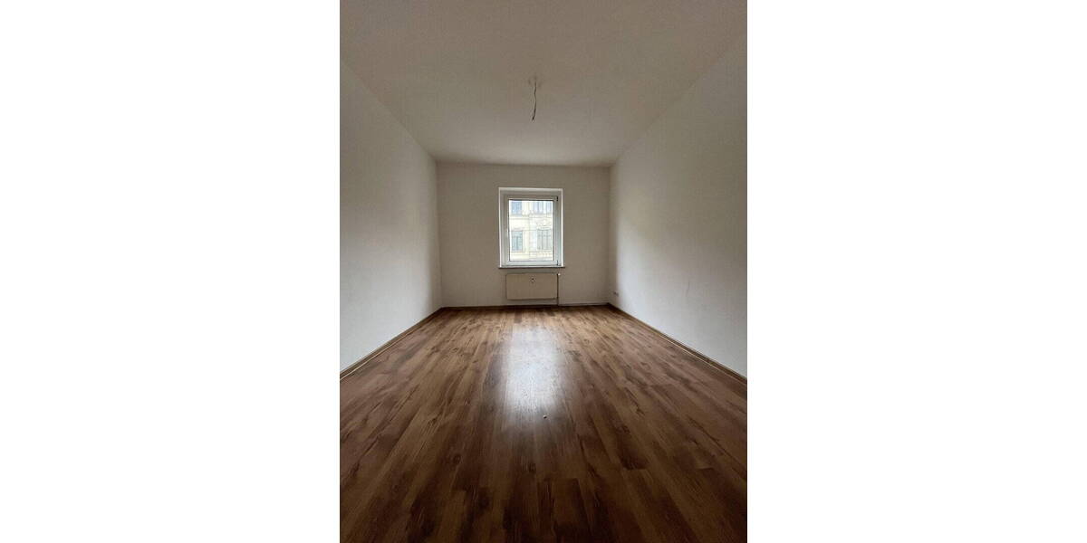 Etagenwohnung Zwickau Pölbitz - 3 Zimmer, 75 m&sup2;, 400&euro; | Angebot:26731060