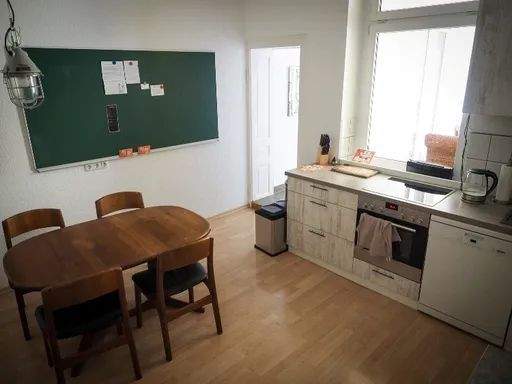 Etagenwohnung Frankfurt am Main Höchst - 4 Zimmer, 124 m&sup2;, 570&euro; | Angebot:26718079