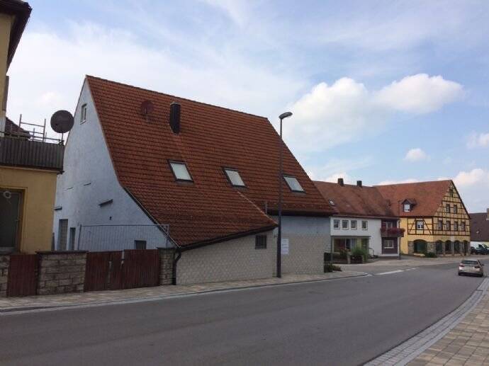 Einfamilienhaus Aurach - 750&euro; | Angebot:23866113