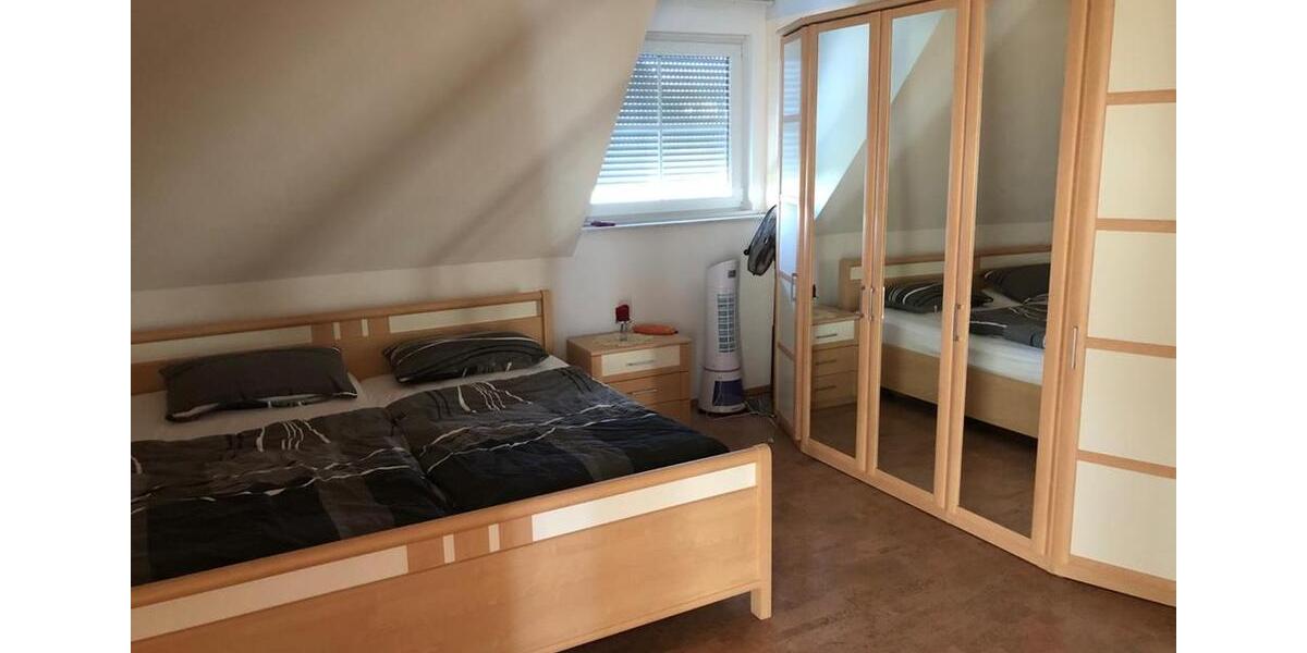Einfamilienhaus Einbeck - 7 Zimmer, 220 m&sup2;, 1.890&euro; | Angebot:24976077