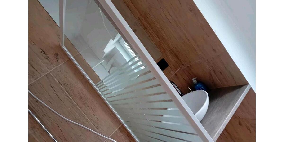 Wohnen auf Zeit Crimmitschau - 3 Zimmer, 100 m&sup2;, 17&euro; | Angebot:24222864