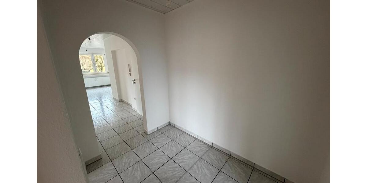 Etagenwohnung Bad Driburg - 3 Zimmer, 81 m&sup2;, 650&euro; | Angebot:26040278