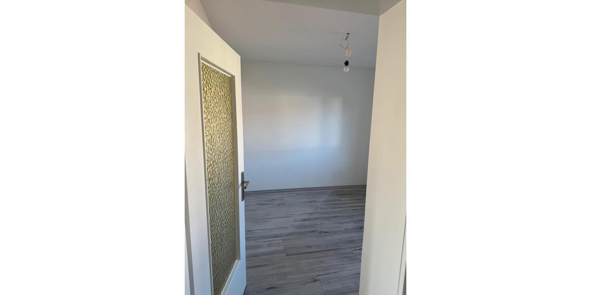 Reihenhaus Augsburg Hochzoll - 4 Zimmer, 100 m&sup2;, 1.800&euro; | Angebot:26072125