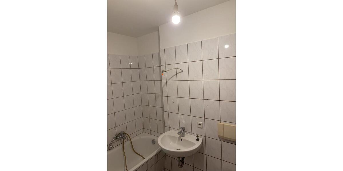 Etagenwohnung Sonneberg - 1 Zimmer, 64 m&sup2;, 375&euro; | Angebot:26187059