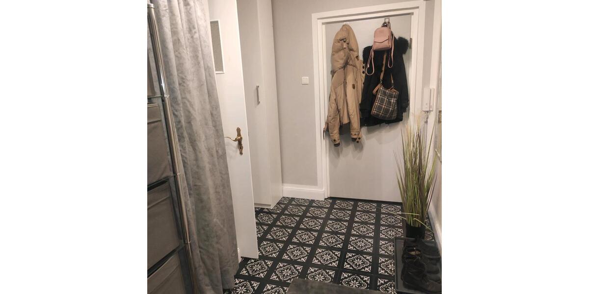 Wohnen auf Zeit Langenhagen - 20 Zimmer, 70 m&sup2;, 530&euro; | Angebot:24110922