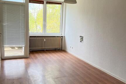 Sanierte 1 Zimmer Wohnung in zentral gelegenem Hochhaus 1 zimmer