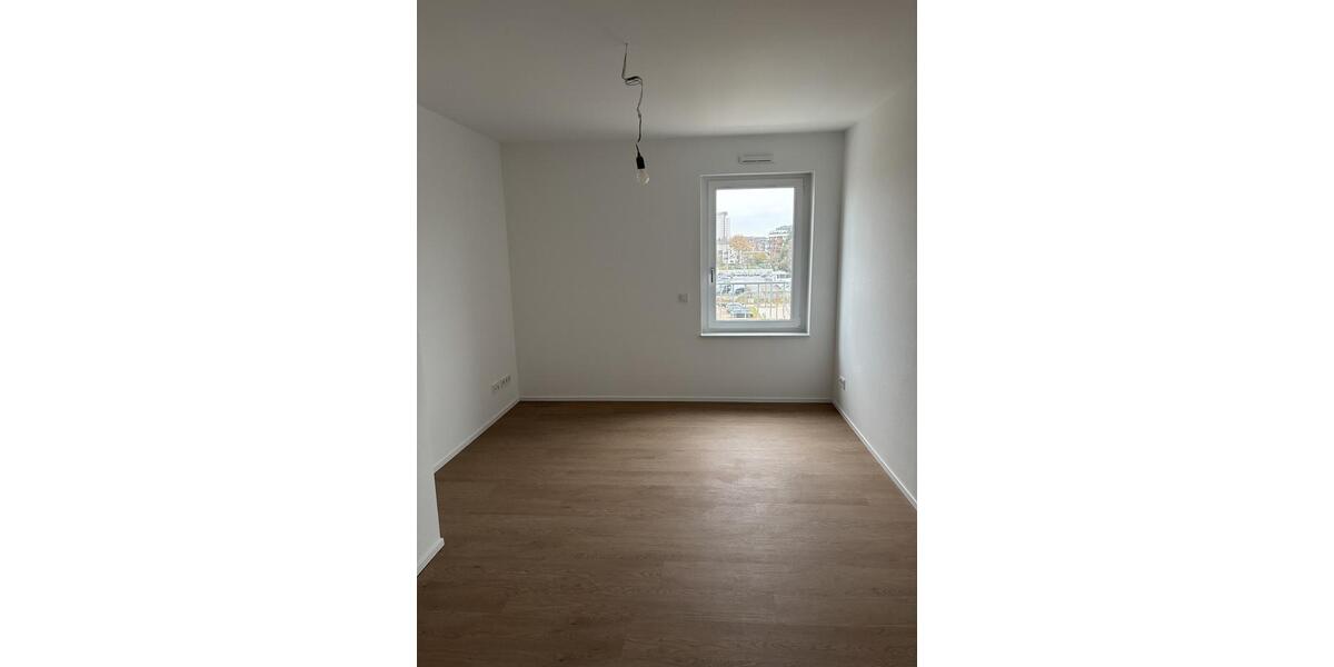 Etagenwohnung Neuss - 4 Zimmer, 122 m&sup2;, 1.766&euro; | Angebot:24330475