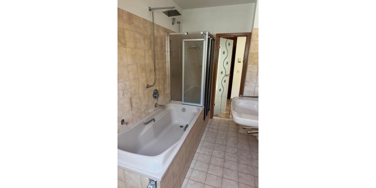 Etagenwohnung Odenthal - 2.5 Zimmer, 69 m&sup2;, 890&euro; | Angebot:26479447