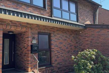 Haus Oberhausen Schmachtendorf - 5 Zimmer, 120 m&sup2;, 1.590&euro; | Angebot:27031038