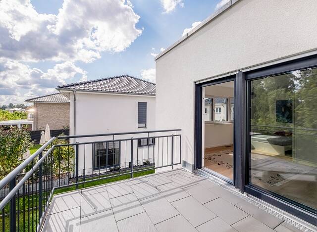 Befristet: Modernes Wohnen mit Stil: Garten, Terrasse & offenes Wohnkonzept vereint