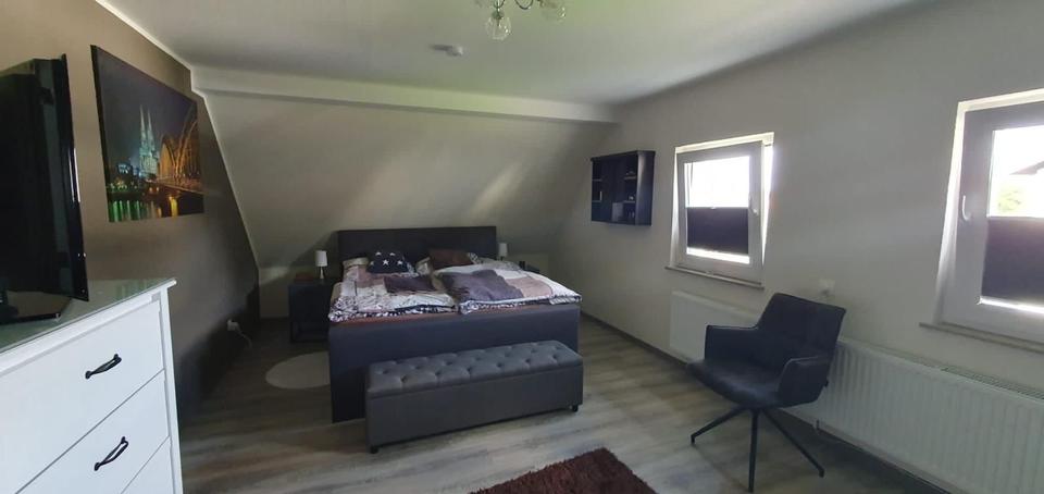 Dachgeschoßwohnung Horn-Bad Meinberg Bad Meinberg - 3 Zimmer, 96 m&sup2;, 750&euro; | Angebot:24953577