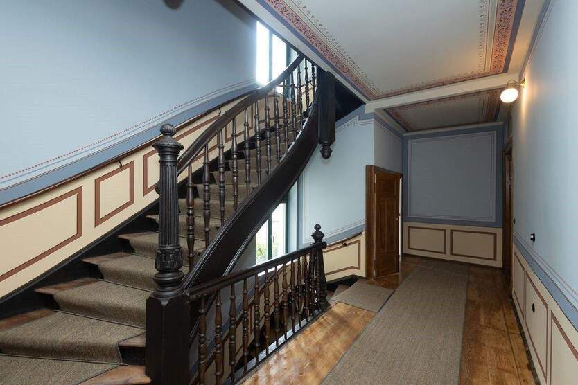 Nanu?! * Erstbezug im Süden * Parkett * Fußbodenheizung * Balkon * schönes Bad * LED-Licht 2 zimmer