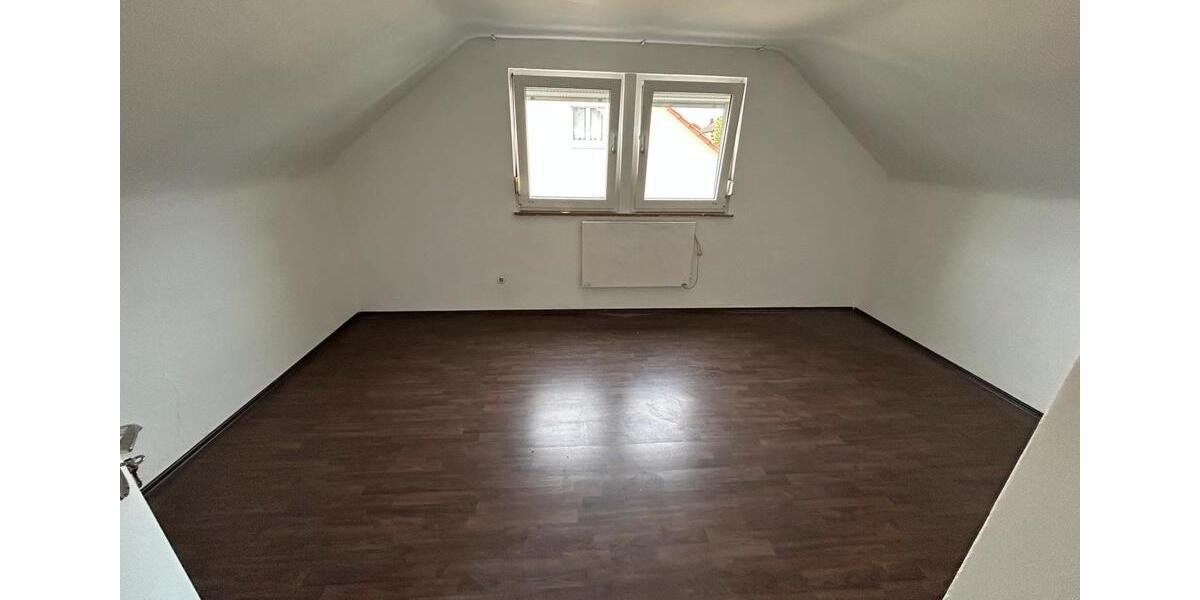 Dachgeschoßwohnung Crailsheim - 1 Zimmer, 50 m&sup2;, 530&euro; | Angebot:26634921