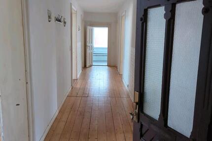 5-Zimmer-Altbauwohnung in der Hafenstraße 5 zimmer