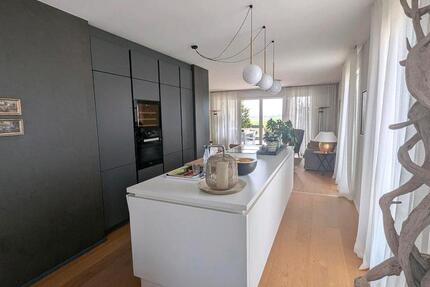 Haus Ingolstadt - 3 Zimmer, 126 m&sup2;, 1.750&euro; | Angebot:26256510