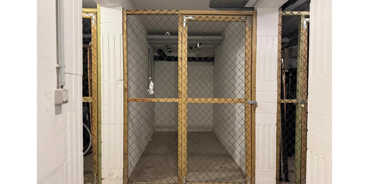 Einfamilienhaus Neumünster - 5 Zimmer, 140 m&sup2;, 1.200&euro; | Angebot:25871149