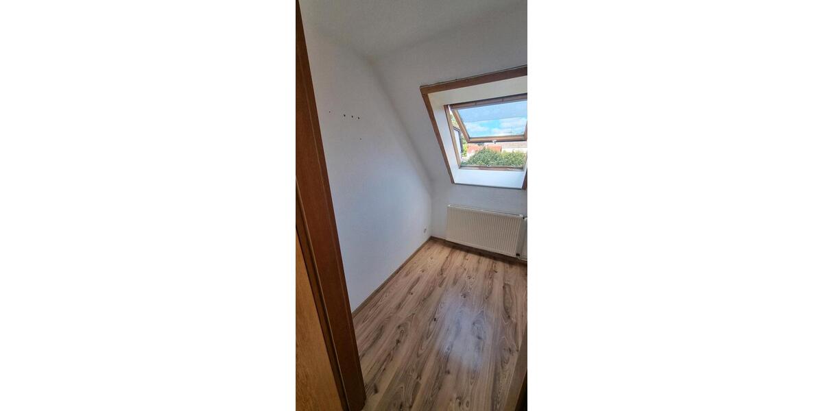 Dachgeschoßwohnung Milower Land - 1.5 Zimmer, 36 m&sup2;, 550&euro; | Angebot:24741003
