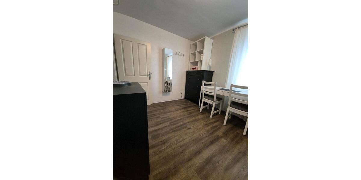 Wohnen auf Zeit Köln Rodenkirchen - 1 Zimmer, 16 m&sup2;, 670&euro; | Angebot:26616039