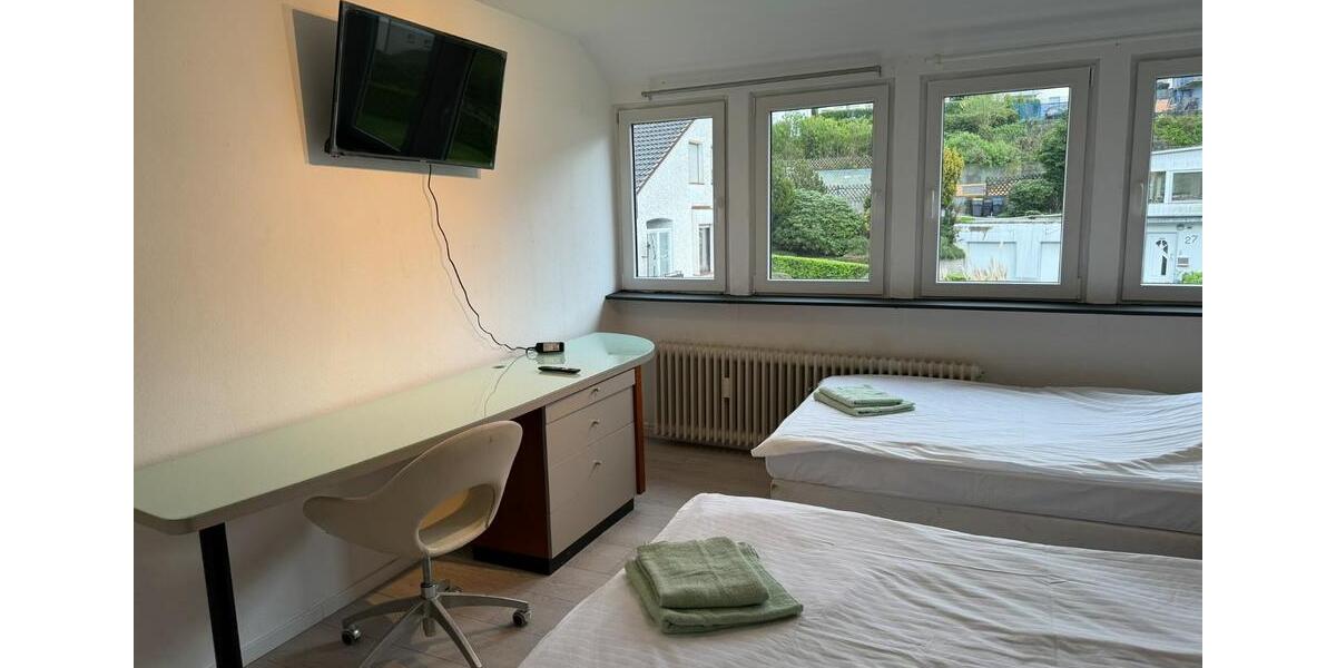 Wohnen auf Zeit Werdohl - 6 Zimmer, 110 m&sup2;, 15&euro; | Angebot:17481427