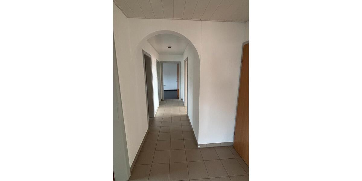 Etagenwohnung Absberg - 5 Zimmer, 106 m&sup2;, 840&euro; | Angebot:26040551