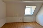 Dachgeschoßwohnung Hof Altstadt - 4 Zimmer, 85 m&sup2;, 850&euro; | Angebot:26582307