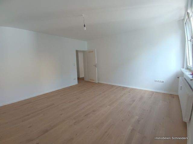 DU-Dellviertel, Fürstenstraße 1 - Frisch renovierte 2 ZKDB-Wohnung im 1.OG ab November zu mieten !!! 2 zimmer