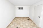 Etagenwohnung Kenn - 2 Zimmer, 83 m&sup2;, 620&euro; | Angebot:26699984