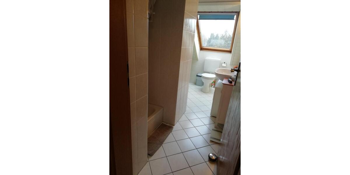 Dachgeschoßwohnung Leer (Ostfriesland) - 2 Zimmer, 40 m&sup2;, 420&euro; | Angebot:25171226