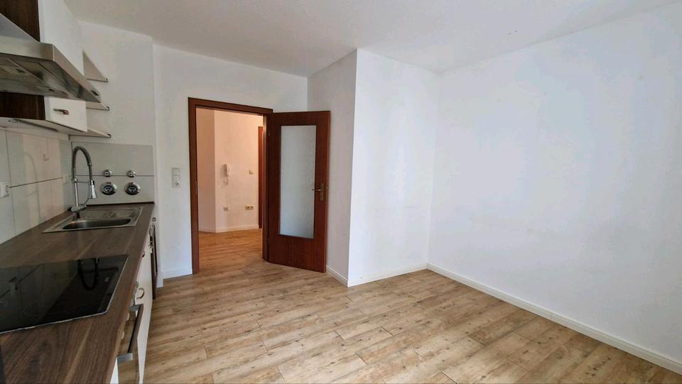 Erdgeschoßwohnung Bad Laasphe - 3 Zimmer, 84 m&sup2;, 700&euro; | Angebot:24787899