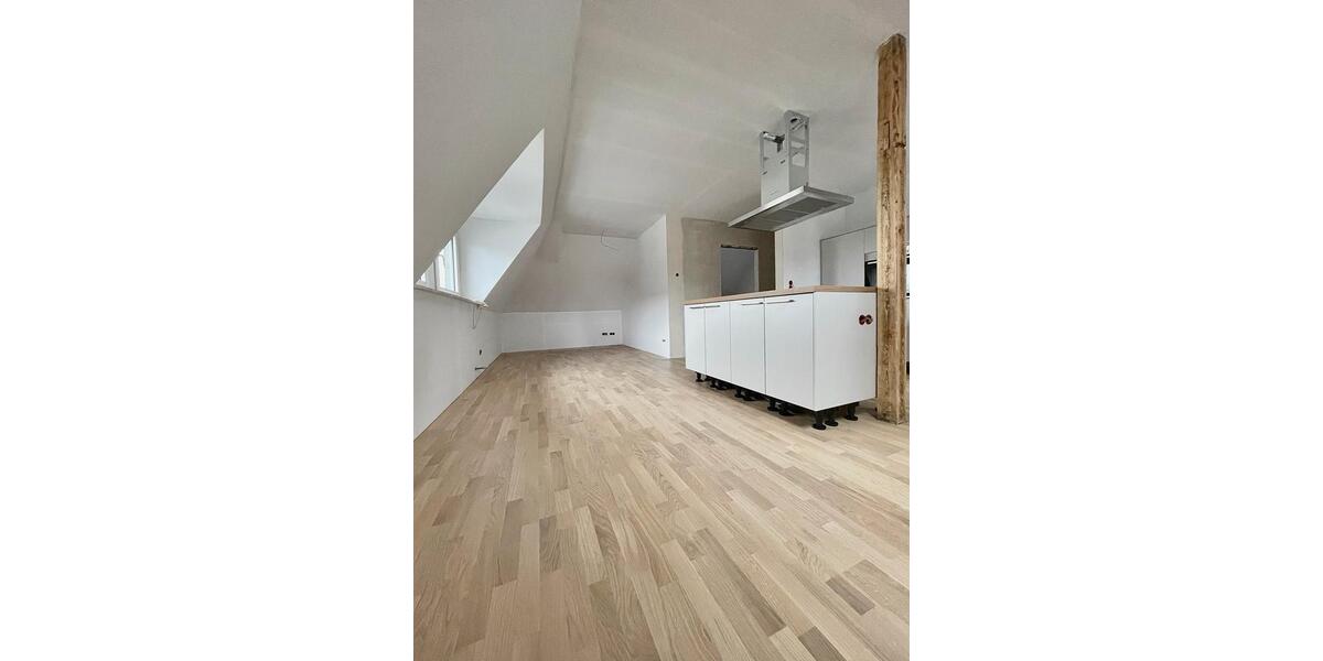 Dachgeschoßwohnung Bielefeld Stieghorst - 2.5 Zimmer, 47 m&sup2;, 920&euro; | Angebot:26690666