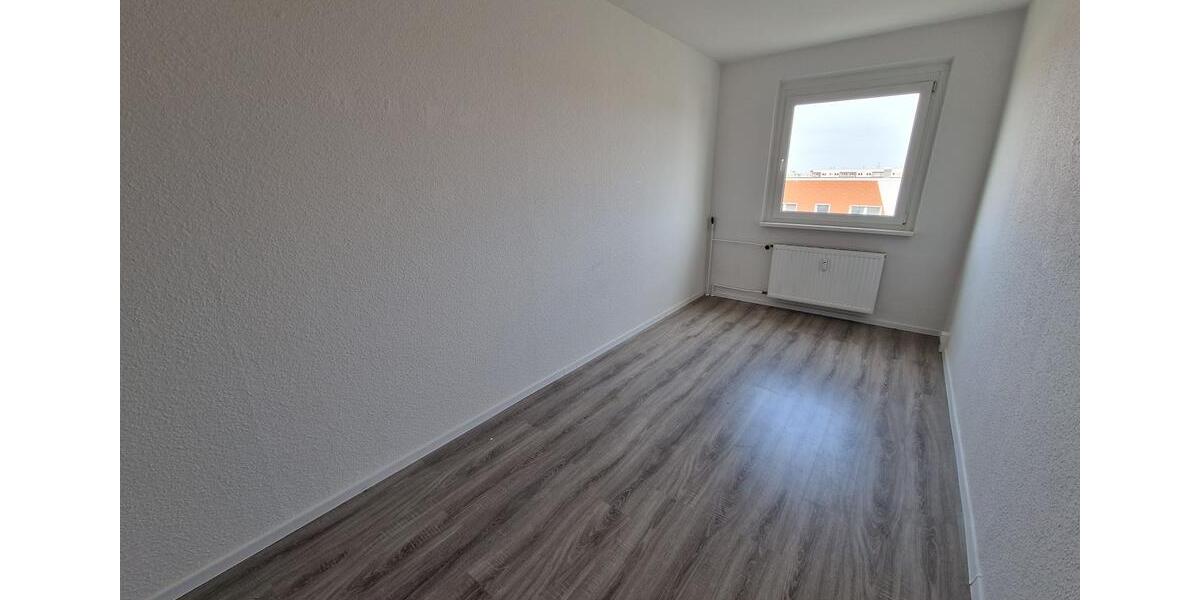Etagenwohnung Pasewalk - 3 Zimmer, 63 m&sup2;, 328&euro; | Angebot:26283568