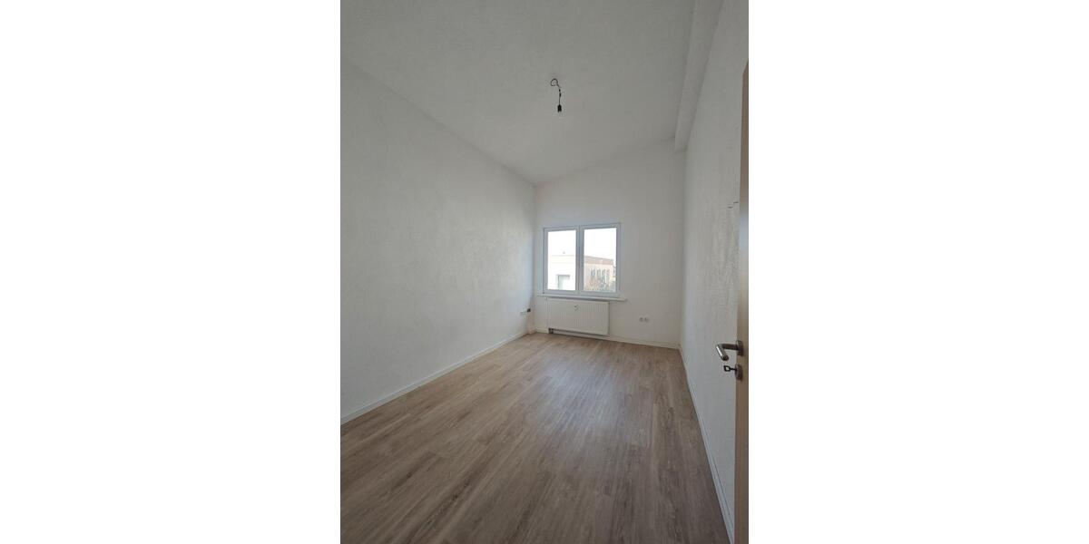 Erdgeschoßwohnung Neubrunn - 6 Zimmer, 120 m&sup2;, 960&euro; | Angebot:26006492
