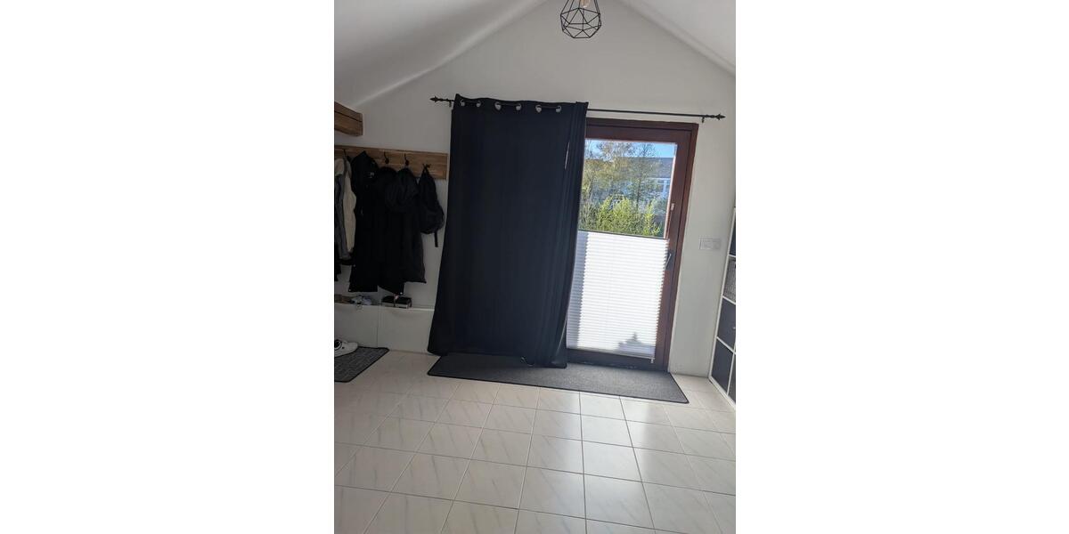 Dachgeschoßwohnung Lissendorf - 3 Zimmer, 85 m&sup2;, 850&euro; | Angebot:26325905