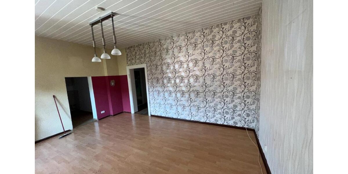 Etagenwohnung Hötensleben - 4 Zimmer, 100 m&sup2;, 300&euro; | Angebot:26295213