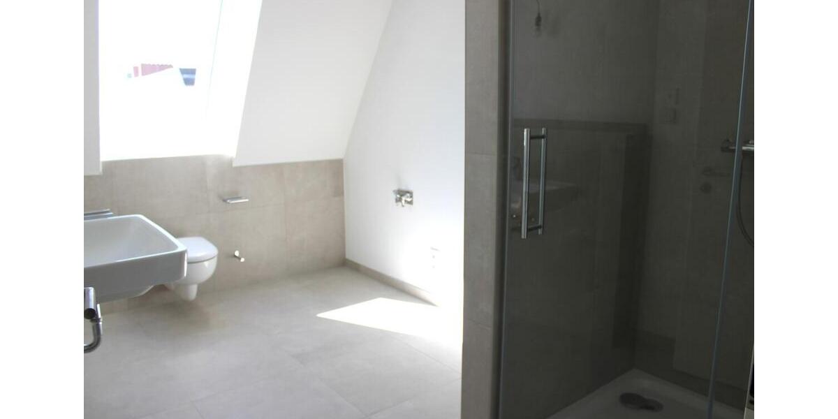 Dachgeschoßwohnung Berlin Charlottenburg-Wilmersdorf - 3 Zimmer, 115 m&sup2;, 2.150&euro; | Angebot:26350742