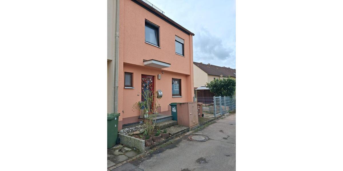 Reihenhaus Heilsbronn - 6 Zimmer, 122 m&sup2;, 1.050&euro; | Angebot:26214039