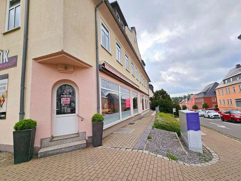 Einzelhandel in Zwönitz 560 € 64 m²