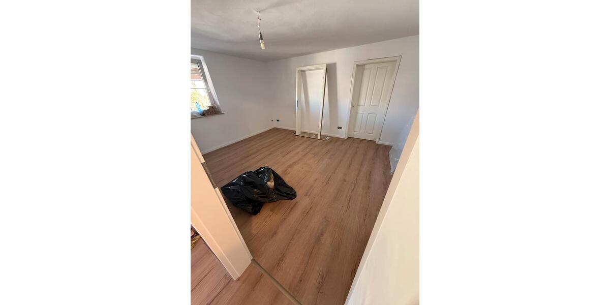 Etagenwohnung Gunzenhausen - 3 Zimmer, 92 m&sup2;, 1.050&euro; | Angebot:26095387