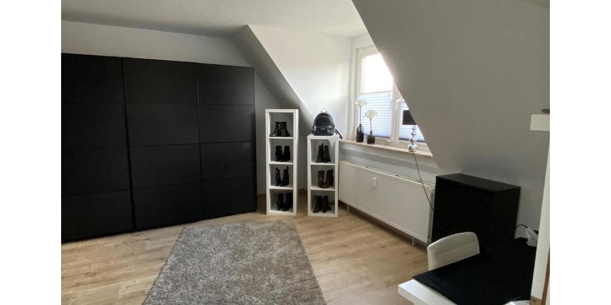 Dachgeschoßwohnung Burg (Dithmarschen) - 3 Zimmer, 102 m&sup2;, 816&euro; | Angebot:25591515