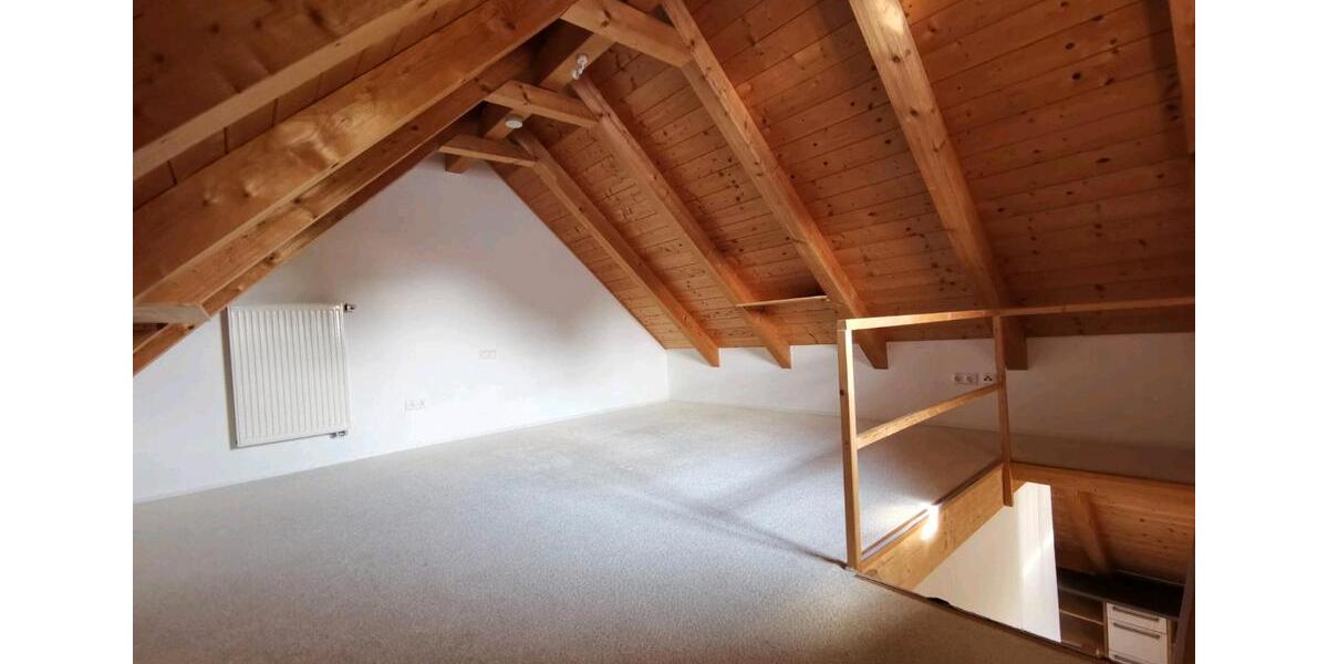 Dachgeschoßwohnung Kirchdorf an der Amper - 3 Zimmer, 90 m&sup2;, 1.150&euro; | Angebot:26225273